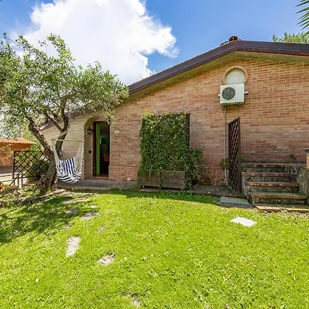 Vineyard Dependance With Shared Pool - Happy *