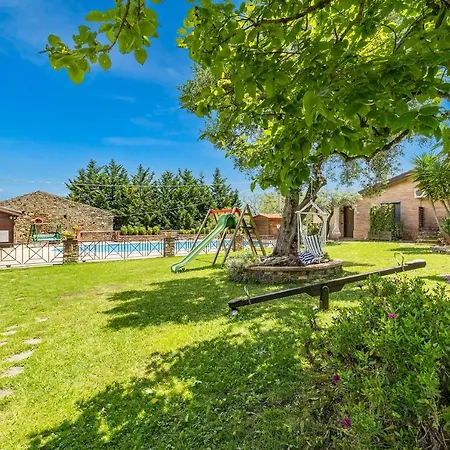 Chalet Vineyard Dependance With Shared Pool - Happy
